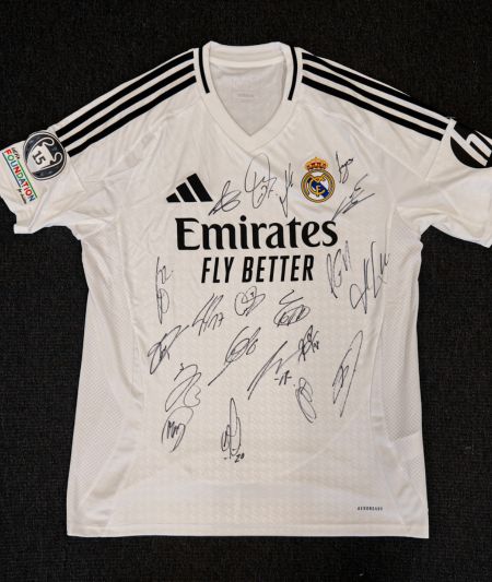 Camiseta Real Madrid Firmada.
