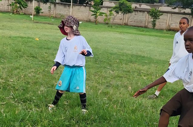 Actividad deportiva infantil dentro del programa de escuela sociodeportiva