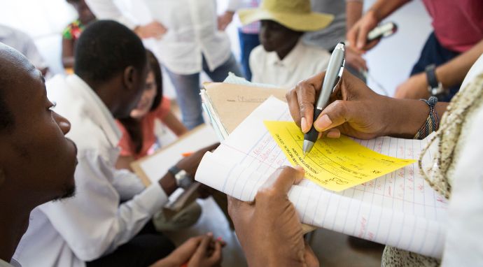 Seguimiento médico de pacientes dentro del programa de acceso a medicamentos innovadores